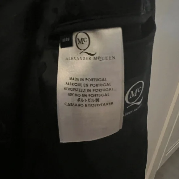 Alexander McQueen Black Tuxedo with White Accents - Picture 3 of 9